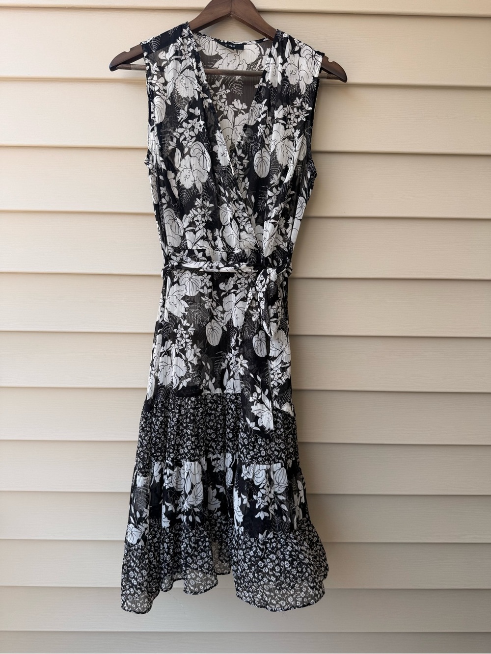 MSK Size 8 Black White Floral Sheer Tiered Midi Dress Belted Boho